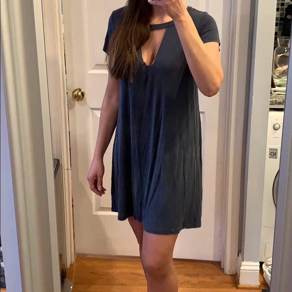 Keyhole Cotton Deep-V cutout T-Shirt Dress - Picture 6 of 6